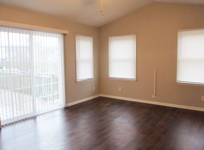 Photo - Beautiful 4 bedroom, 3.5 Bath Home