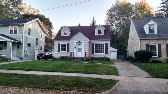 3 bedroom home in SE Grand Rapids! - 3 bedroom home in SE Grand Rapids!