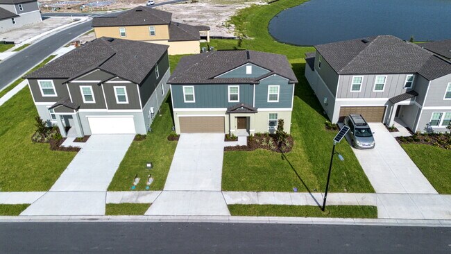 Photo - Lakeside Luxury in Parrish - 5 Bedroom BRA...