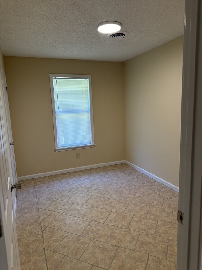 Photo - 103 Issac Dr Unit 103 A Issac Drive