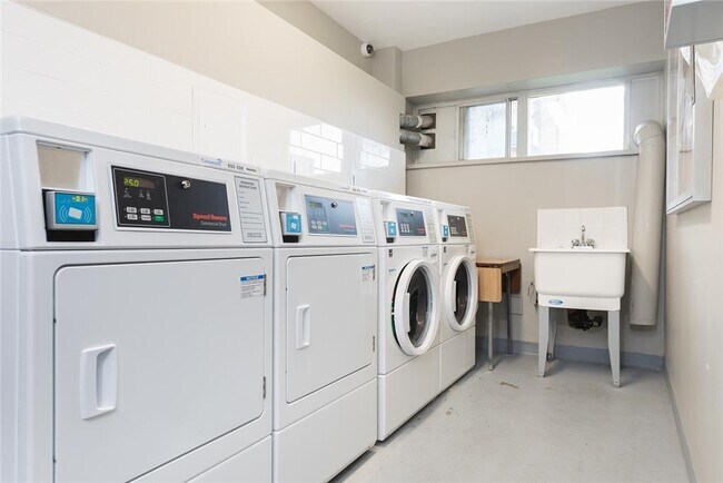 Photo - Craigton Drive Apartments