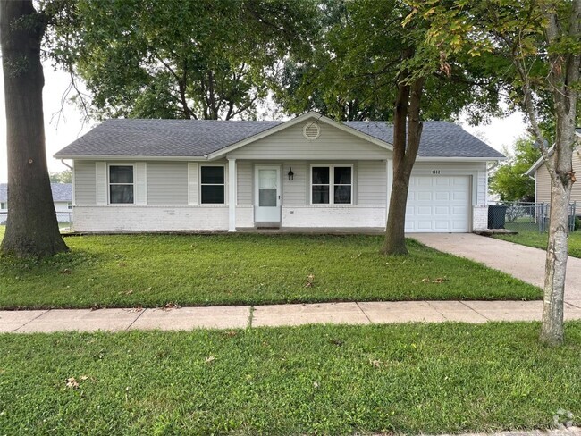 Building Photo - 1662 Knightwood Ln Rental