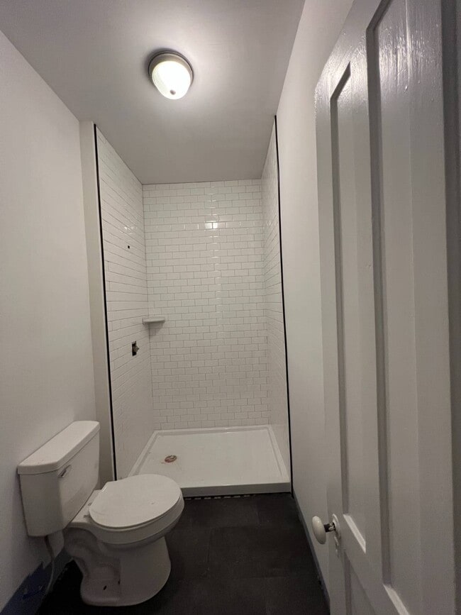 Photo - 124 Front St