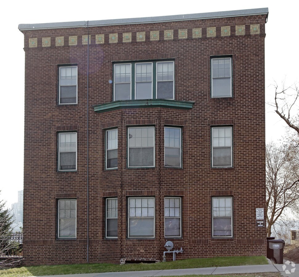 Photo - 170 Summit Ave