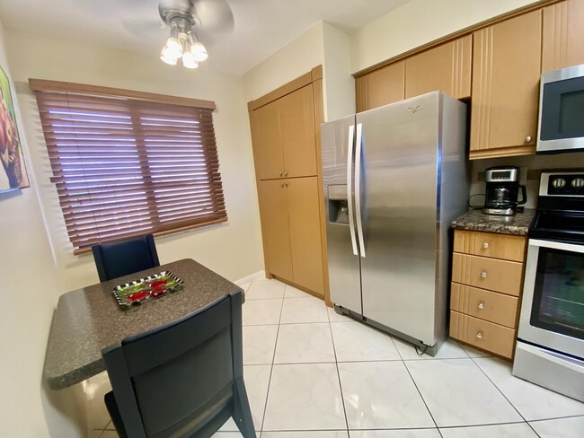 Photo - 14426 Amberly Ln Unit 808