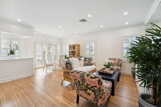 Photo - 151 S County Rd