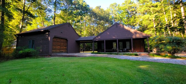 Photo - Remodeled secluded wooded oasis off of Qua...