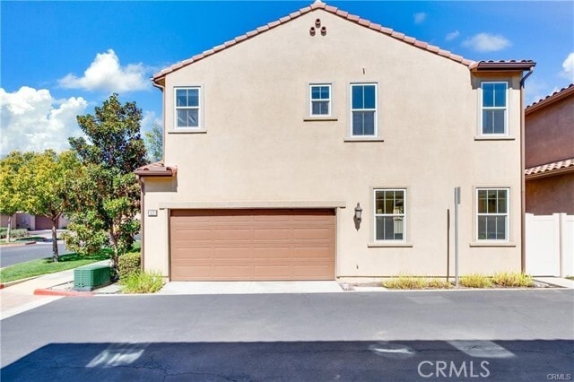 Photo - 410 Golden Bear Ln