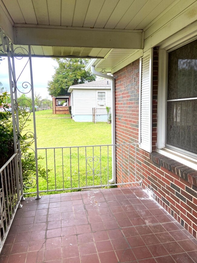 Photo - 56 18th Ave S