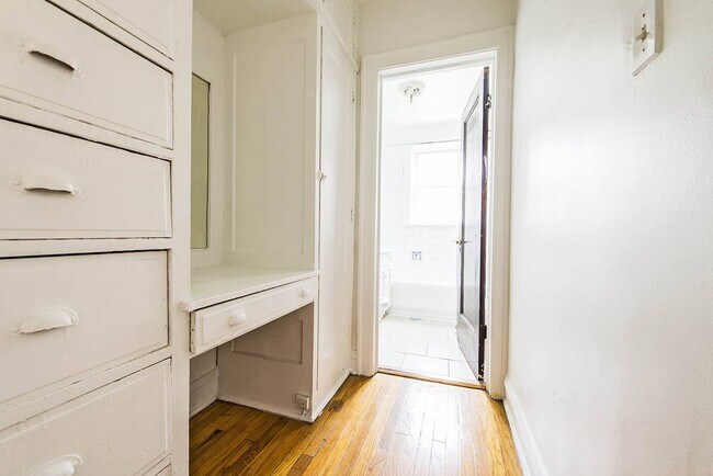 Photo - 7348 S King Dr