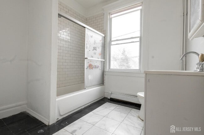 Photo - 410 Chadwick Ave Unit 2