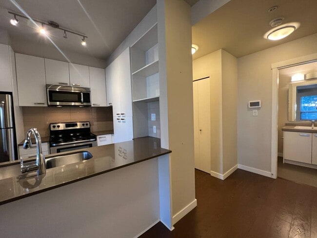 Photo - 20331 Dewdney Trunk Rd Unit 110