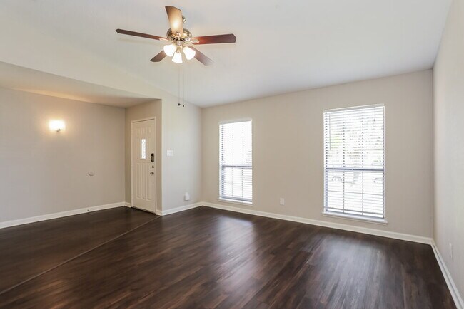 Photo - 7812 Burgundy Dr