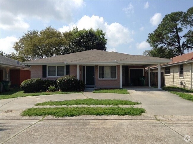 Building Photo - 904 W William David Pky Rental