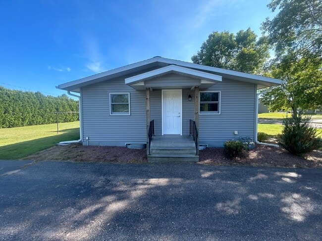 Photo - 607-701 Woodbine Ave Unit 701