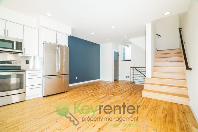 Photo - **Rent Special** Modern Two Bedroom Townho...