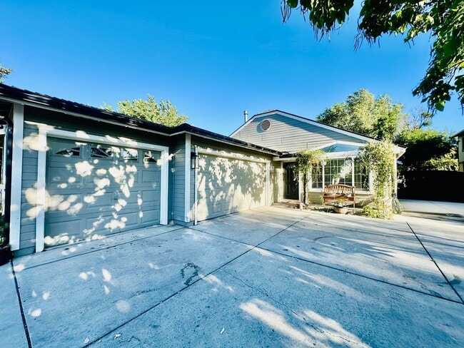Building Photo - 1237 Ian Ct Rental