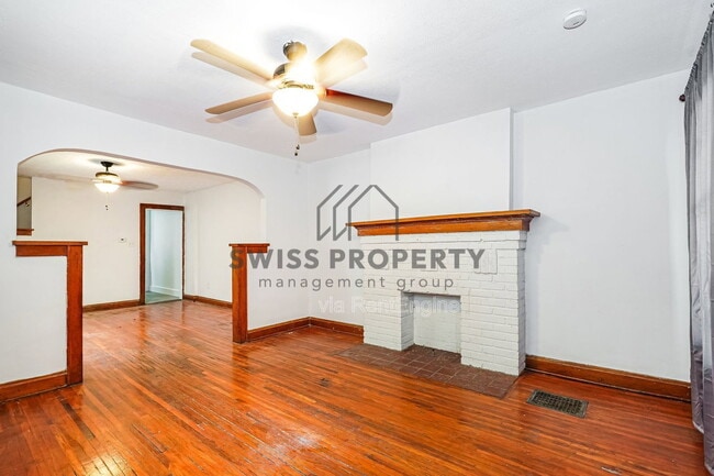 Photo - 1339 E Kossuth St