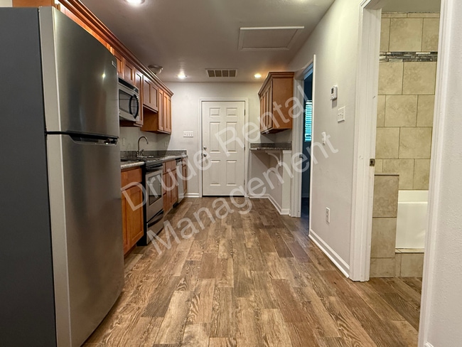 Photo - 12461 Wardline Rd Unidad 4