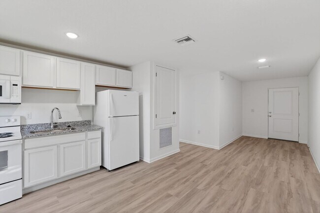 Photo - 1115 Ave F Unit A