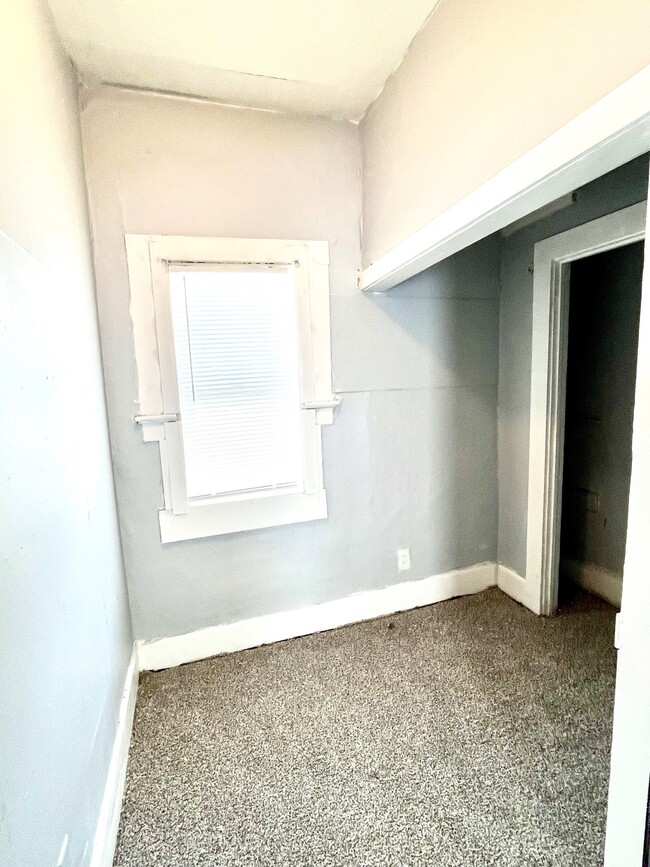Photo - 206 W Louisiana St