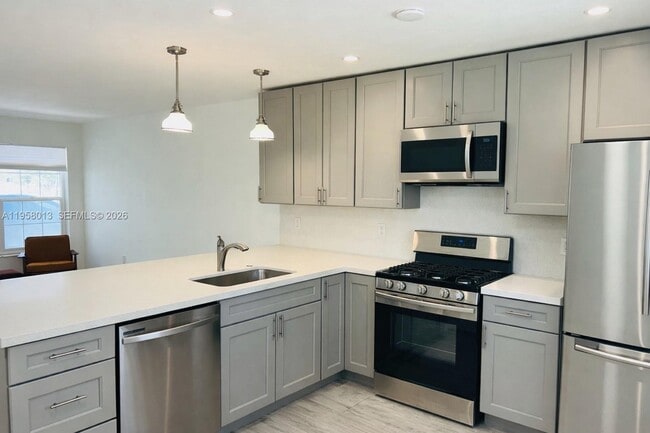 Photo - 1729 N 16th Ct Unidad 1-3