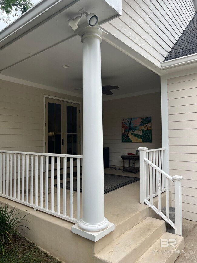 Photo - 10162 Papas St