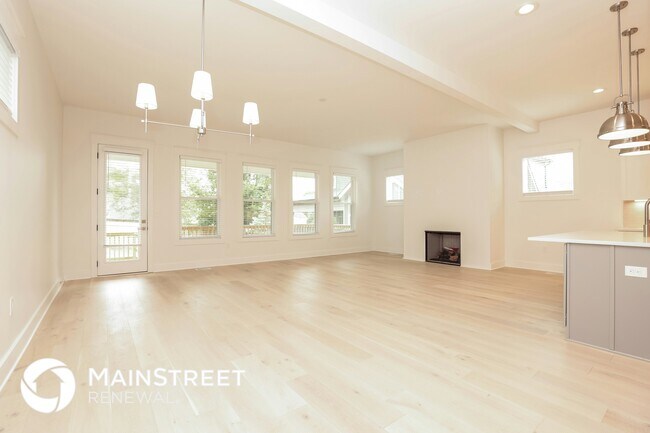 Photo - 1421 Preston Dr