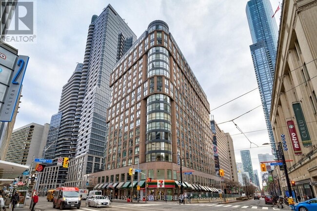 Photo - 7 Carlton St. Unit 306