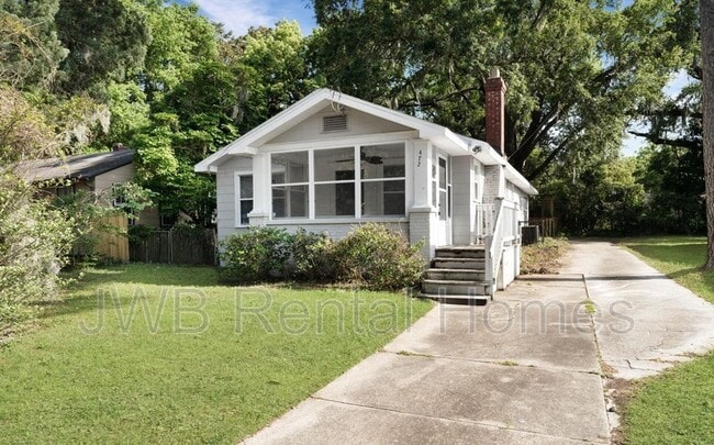 Building Photo - 472 W 66th St