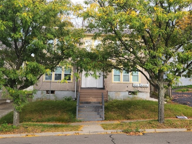 Building Photo - 87 S Washington St Unit 2
