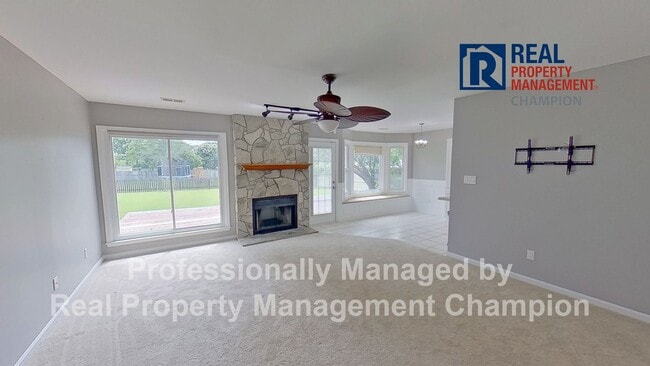 Photo - Charming Ranch Style Home with Spacious Fenced Yard