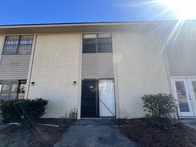Building Photo - Townhouse for Rent Unit 52