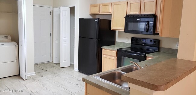 Photo - 946 Scrub Jay Dr