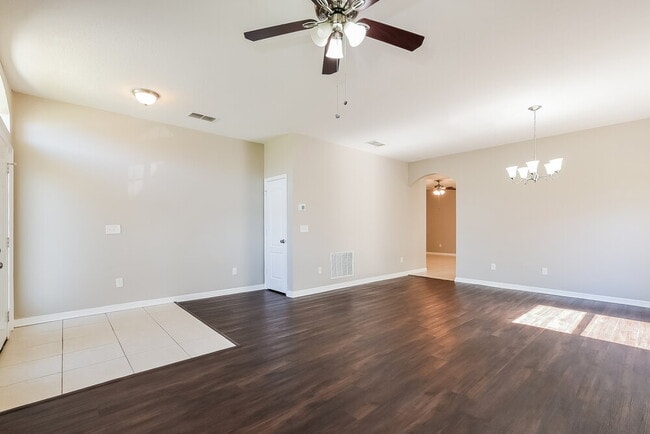 Photo - 336 Marathon Ln