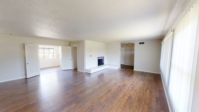 Photo - Spacious 4 bedroom 2.5  Bath Calimesa Home!