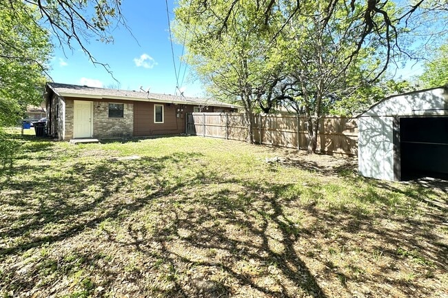 918 Dryden Ave Unit B