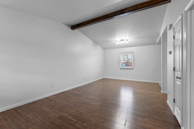 Photo - 215 Marigold Ln Unit 1