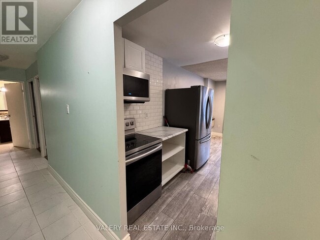 Photo - 65 Highland Crescent Unit 106