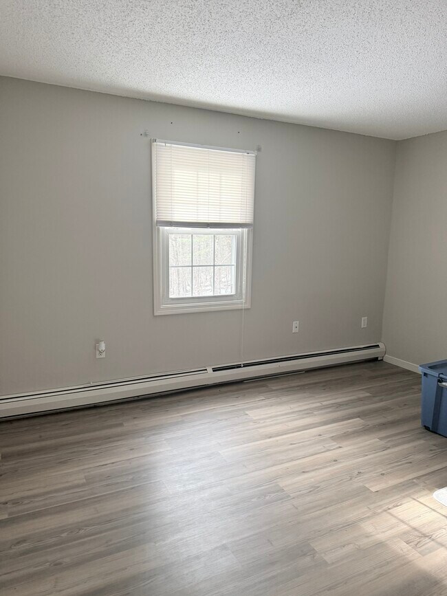 Photo - 3 Oak Hill Ln Unit Oak Hill