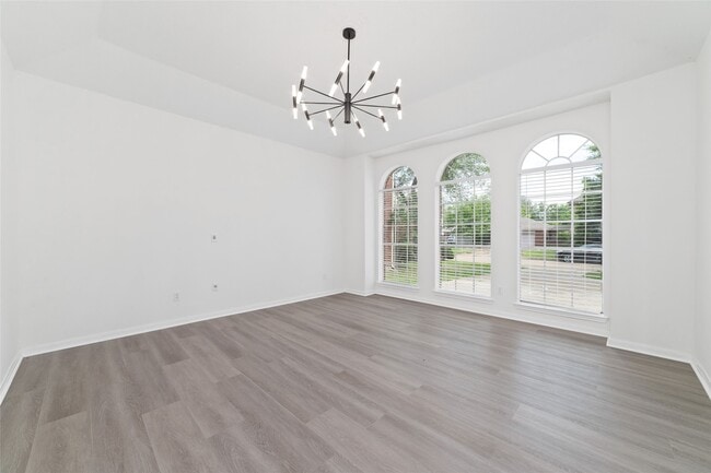 4211 Torrey Creek Ln