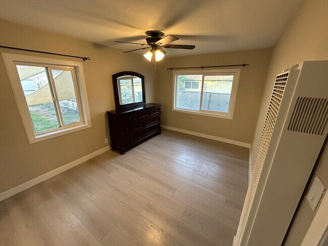 Ventilador de techo nuevo - 5398 34th St