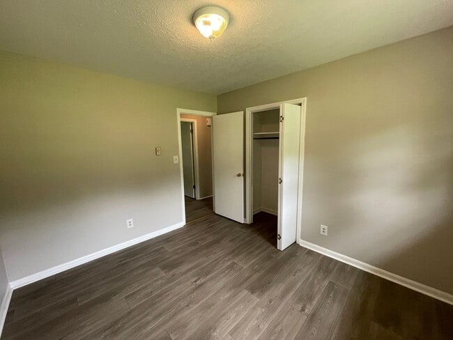 Photo - 1829 Quail Run Dr