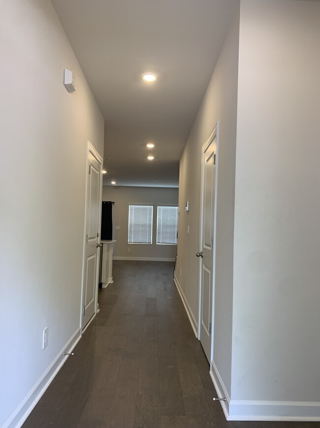 Photo - 1624 Vlg Grv Ln