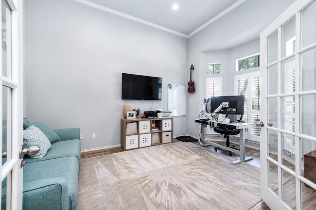 2313 Lilac Breeze Ln