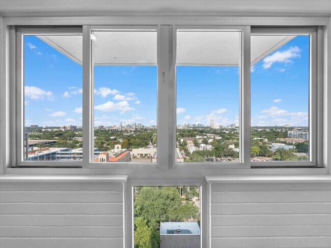 3600 Montrose Blvd Unit 1209