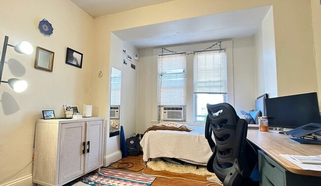 Photo - 70 Strathmore Rd Unit 11A