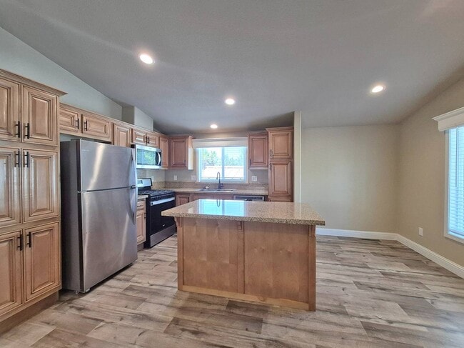 970 Mountain Shadows Blvd