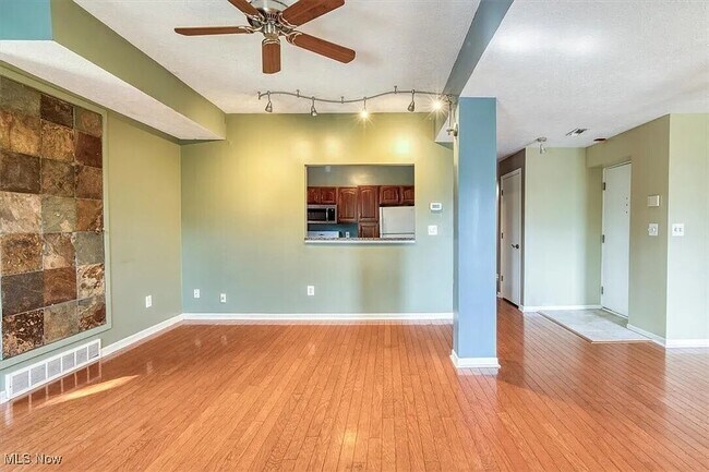 11014 Detroit Rd, Cleveland OH, 44102