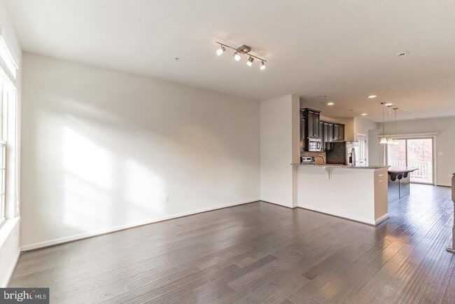 Photo - 2784 Fredericksburg Rd